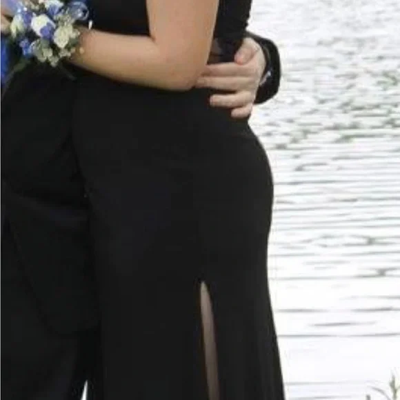 Beautiful black floor length gown with jeweled neckline and cut out sides - Picture 6 of 12